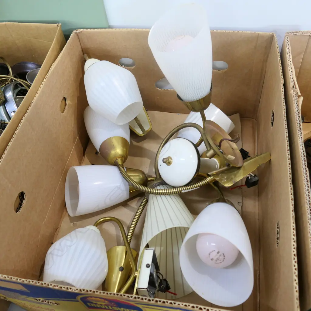 ASST RETRO LIGHT FITTINGS Image 1++