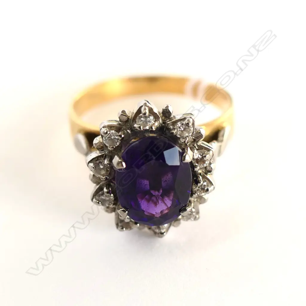 18CT GOLD DIAMOND & AMETHYST RING Image 1++