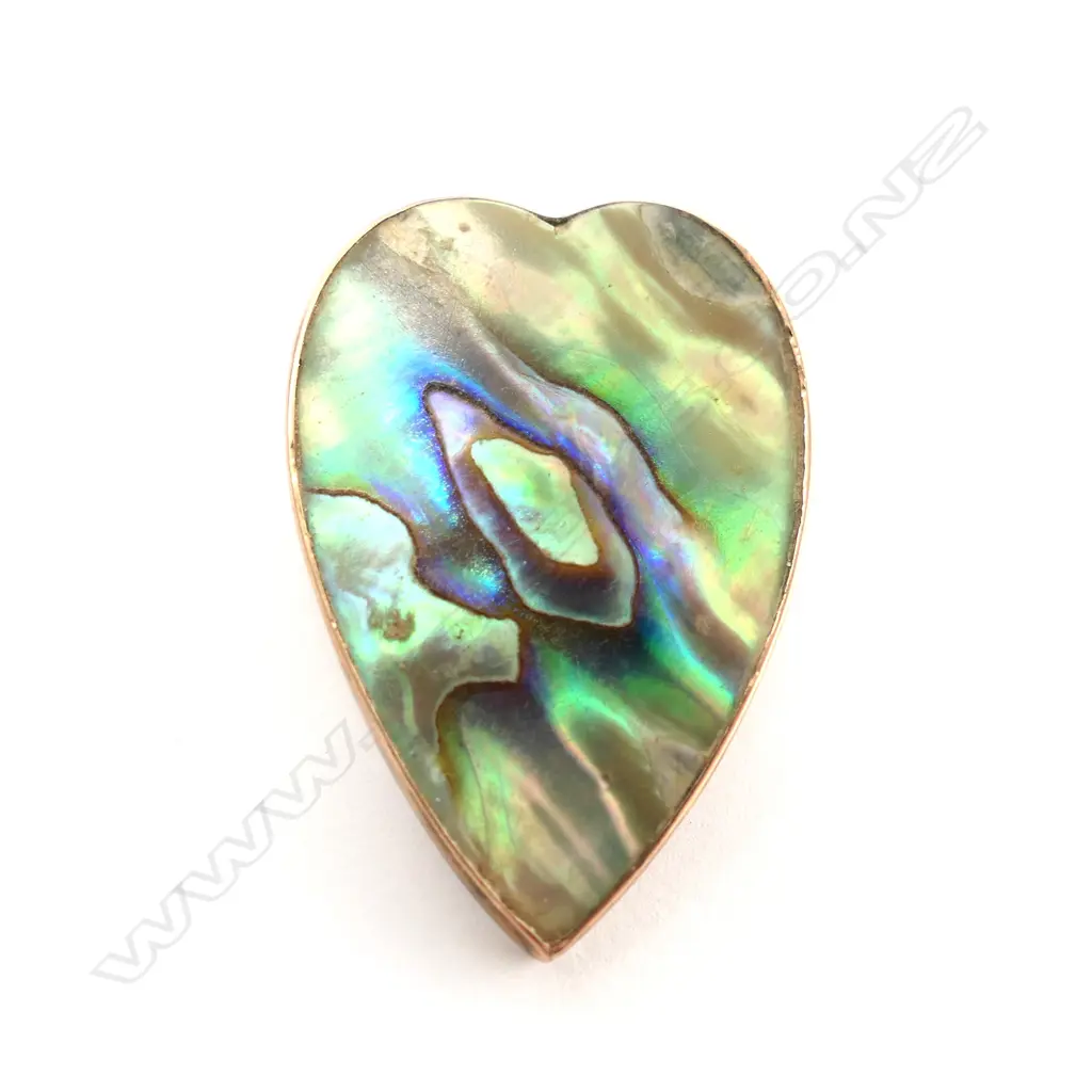 VINTAGE PAUA AND 9CT GOLD HEART BROOCH (AF) Image 1++