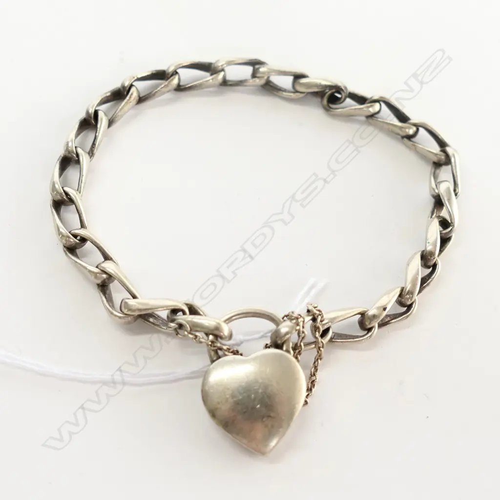 SILVER CHARM BRACELET PADLOCK CLASP 31gm Image 1++