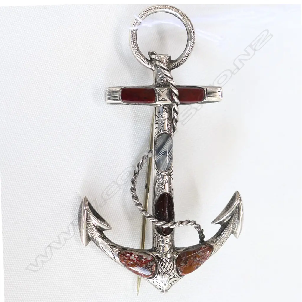 A Victorian silver fouled anchor brooch Image 1++