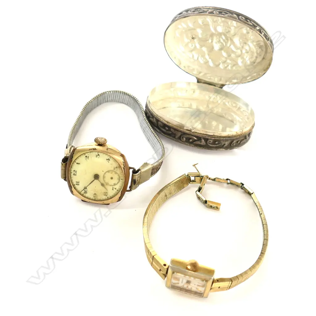 SILVER PILL BOX AND TWO BROKEN WRISTWATCHES Image 1++