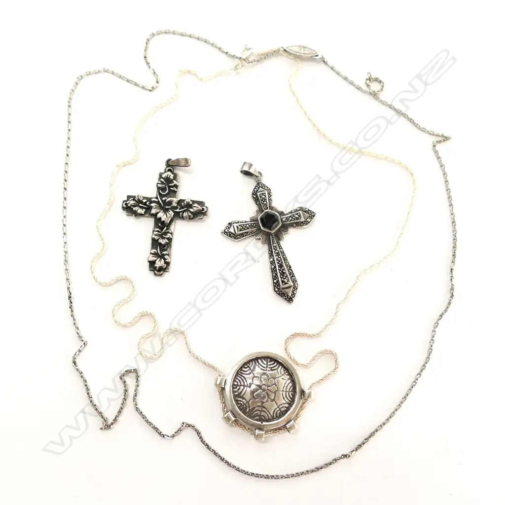 TWO SILVER CROSS PENDANTS/SNOWFLAKE PENDANT & CHAIN PLUS ANOTHER CHAIN Image 1++