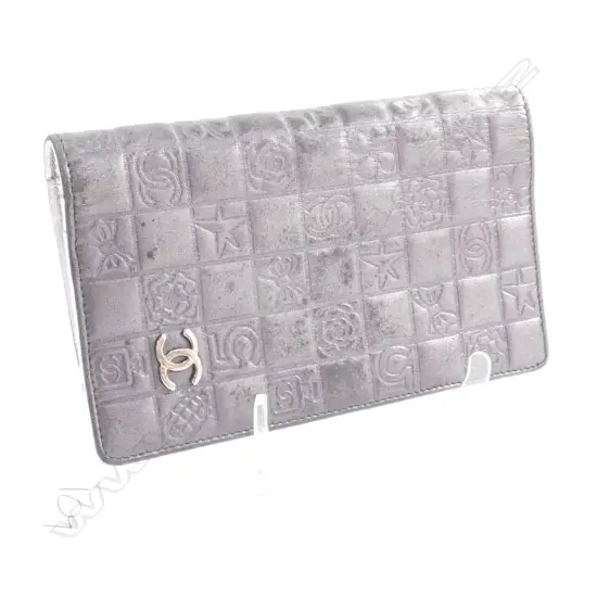 CHANEL? PURSE