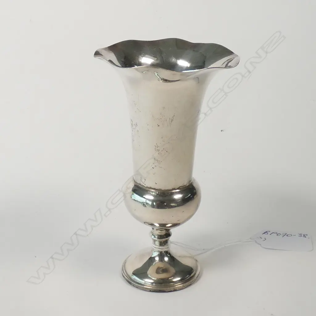 SILVER TRUMPET VASE WEIGHTED BASE Image 1++