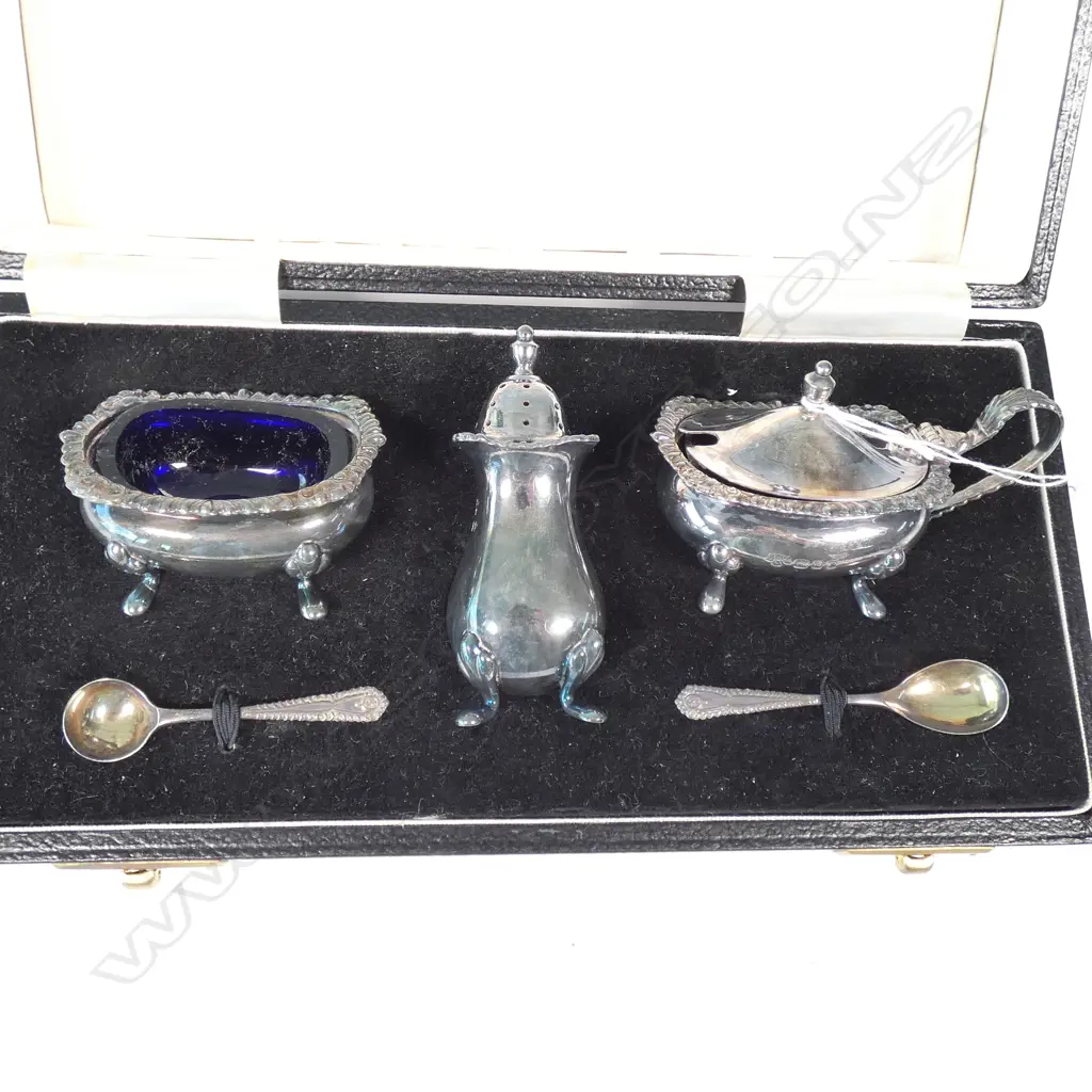 SILVER BOXED CRUET SET 5 PCE BLUE GLASS LINERS... Image 1++