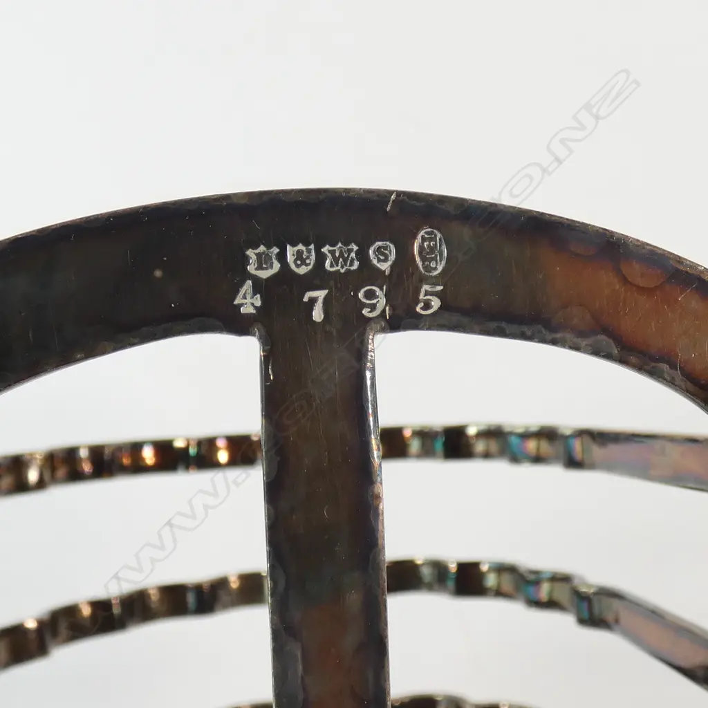VICT. SILVER PLATE 6 SLICE TOASTRACK H.135mm Image 1++