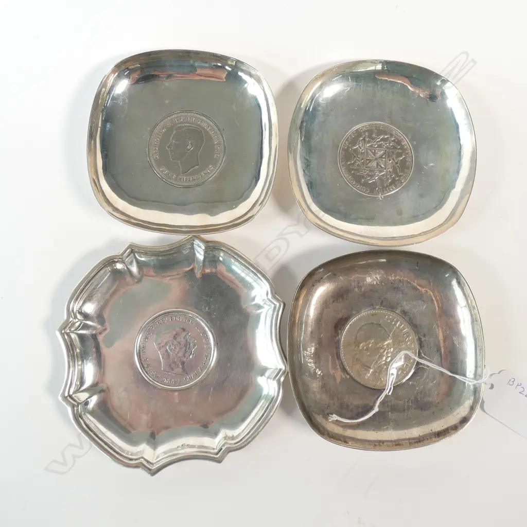 4 COIN SET SMALL SILVER DISHES (3 unmarked - tested, 1 x .800 silver) total 377gm Image 1++