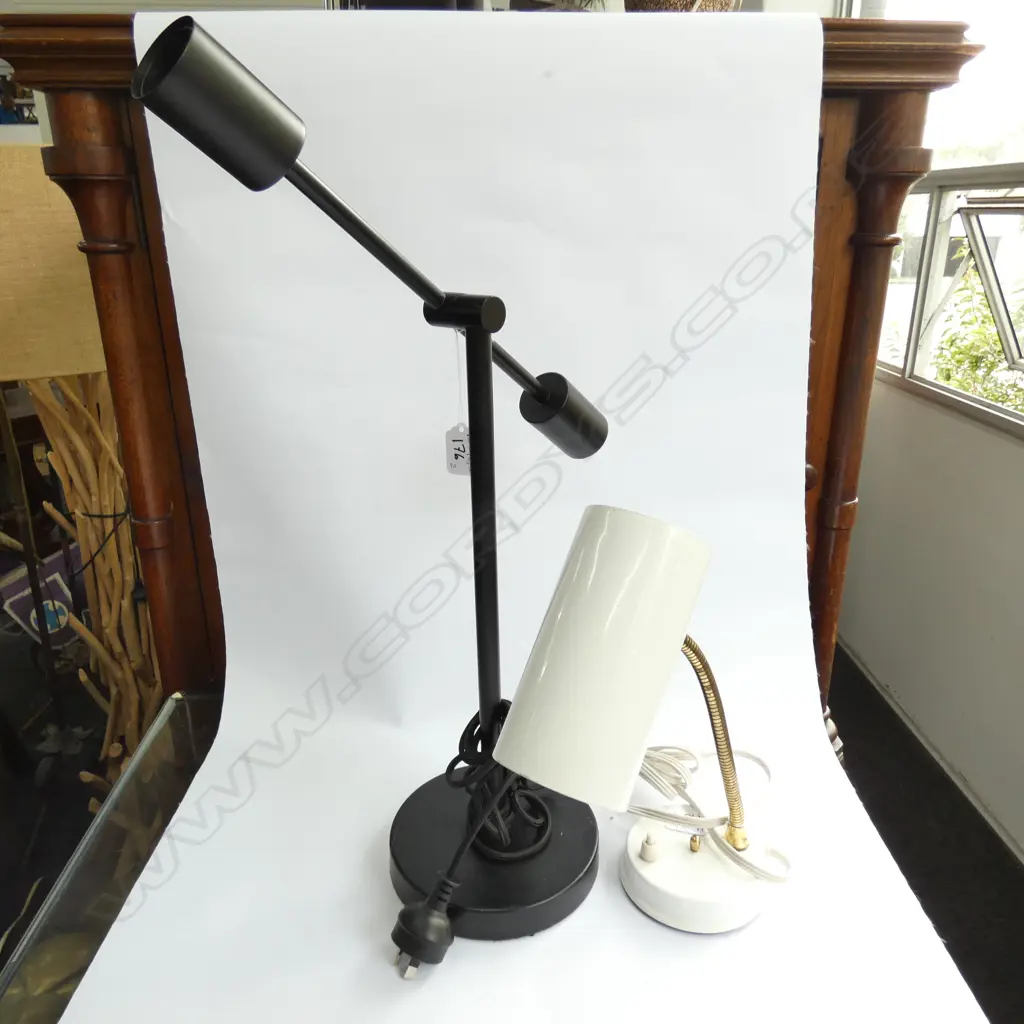 2 MODERN STYLE DESK LAMPS  Image 1++