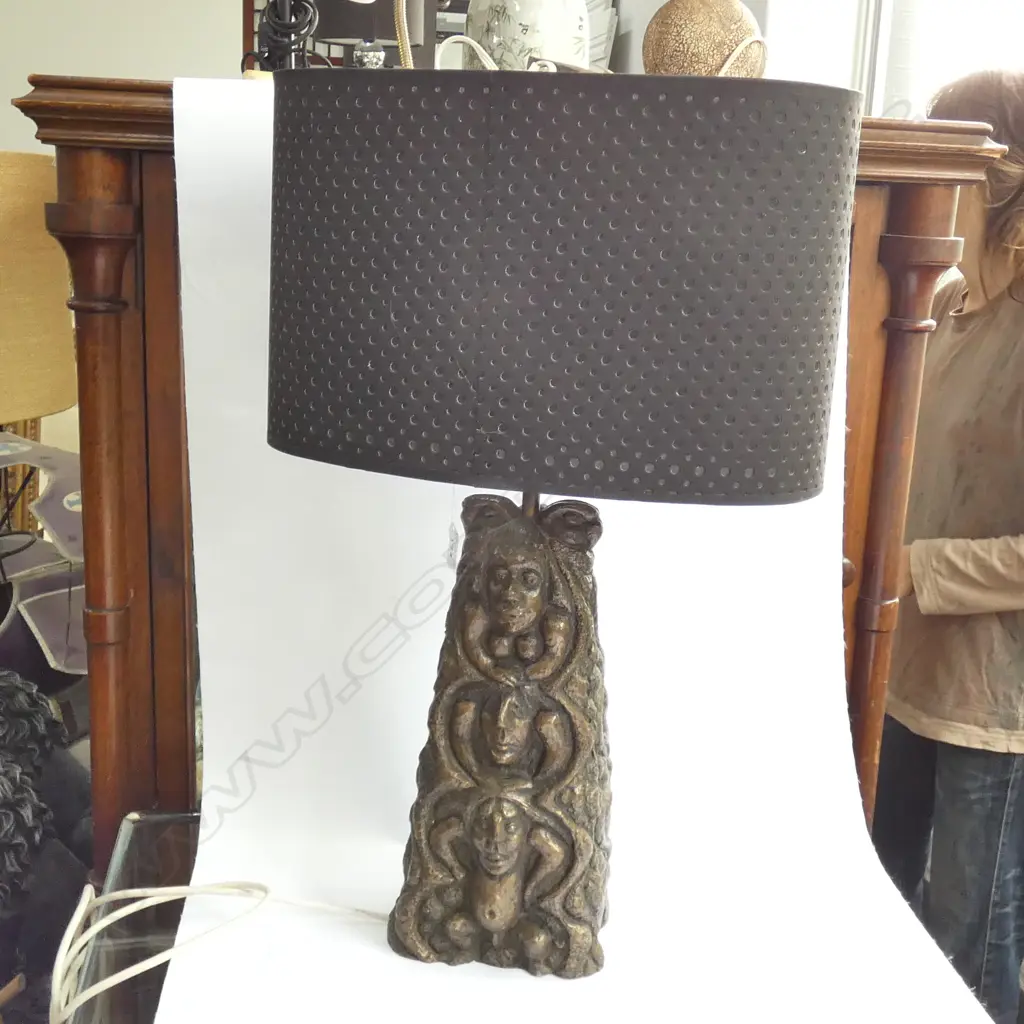 BRONZE TABLE LAMP H. 620MM Image 1++