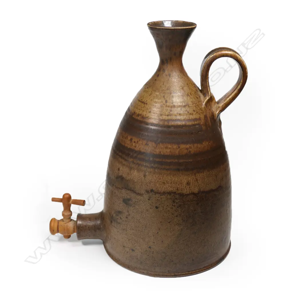 STUDIO POTTER FLAGON, WOODEN STOPPER, POTTER'S MARK, H. 290MM Image 1++