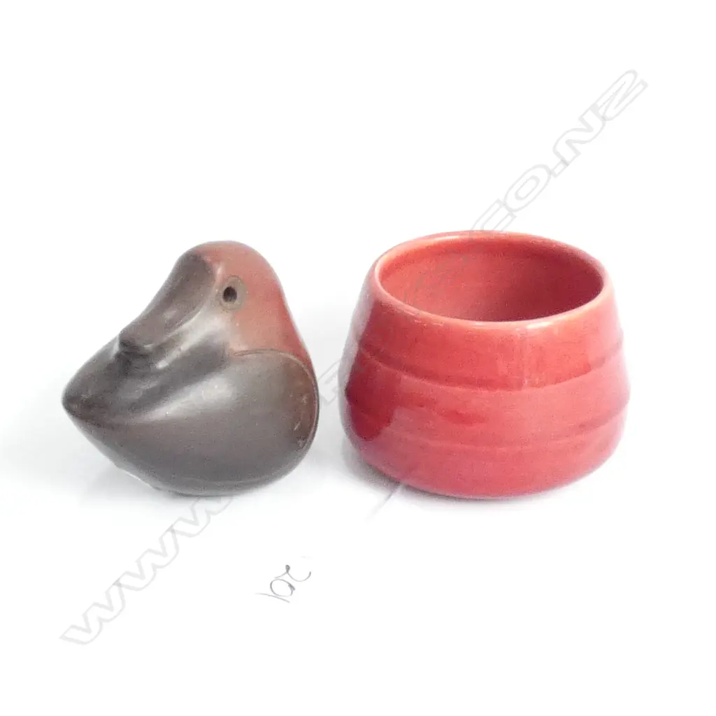 NZ POTTERY VASE OC STEPHENS + ANNEKA BORREN NZ POTTERY CHICK Image 1++