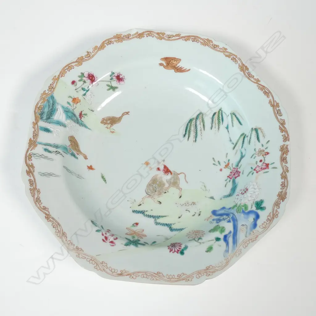 CHINESE FAMILLE ROSE BOWL 225MM DIA Image 1++
