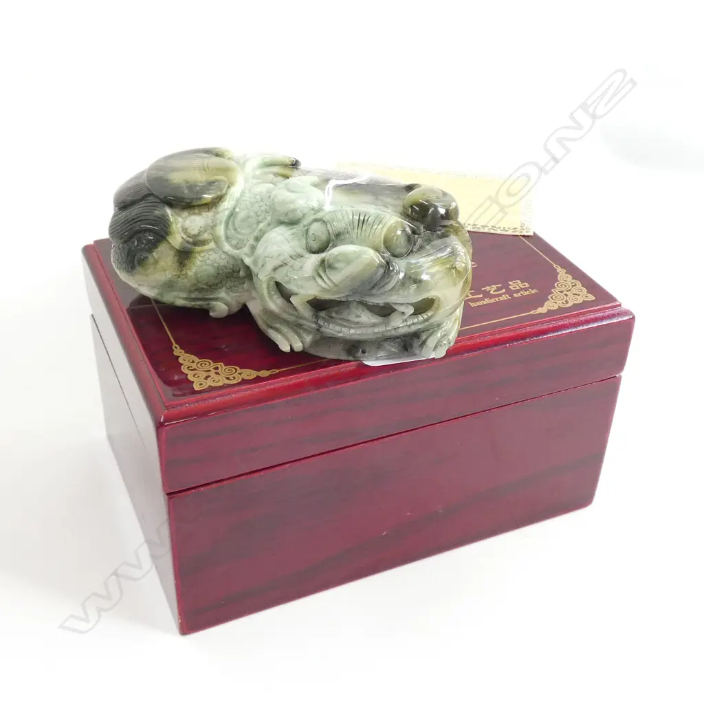 CARVED JADE CHINESE MYTHICAL BEAST WITH COIN UNDER HEAD... Image 1++