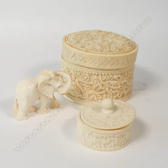 2 IVORY LIDDED BOXES 95MM DIA PLUS IVORY ELEPHANT