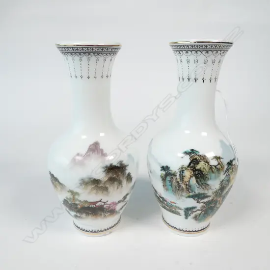 PR SMALL CHINESE PORCELAIN VASES, 1 REPAIRED, H. 150MM