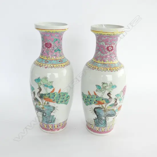 PR FAMILLE ROSE VASES H. 315MM