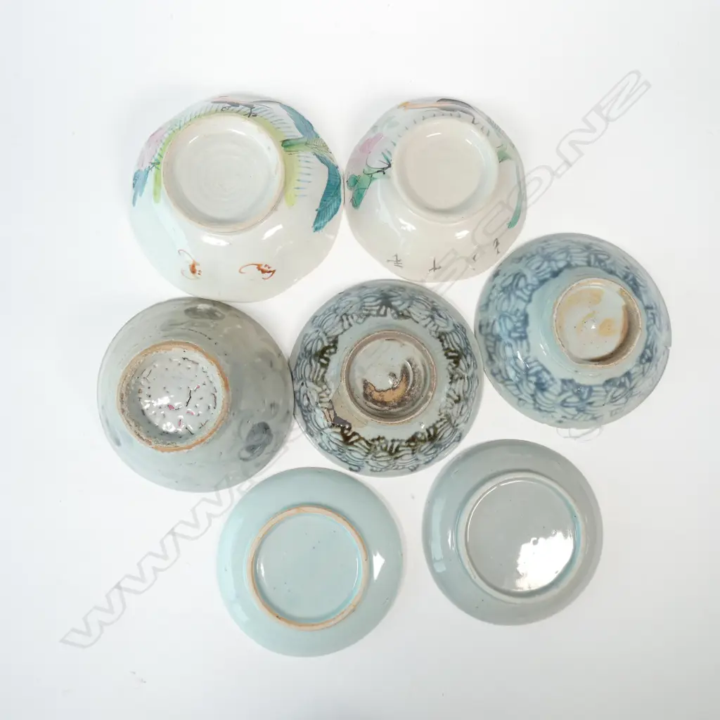 7 CHINESE ANTIQUE SMALL CELADON ETC DISHES Image 1++