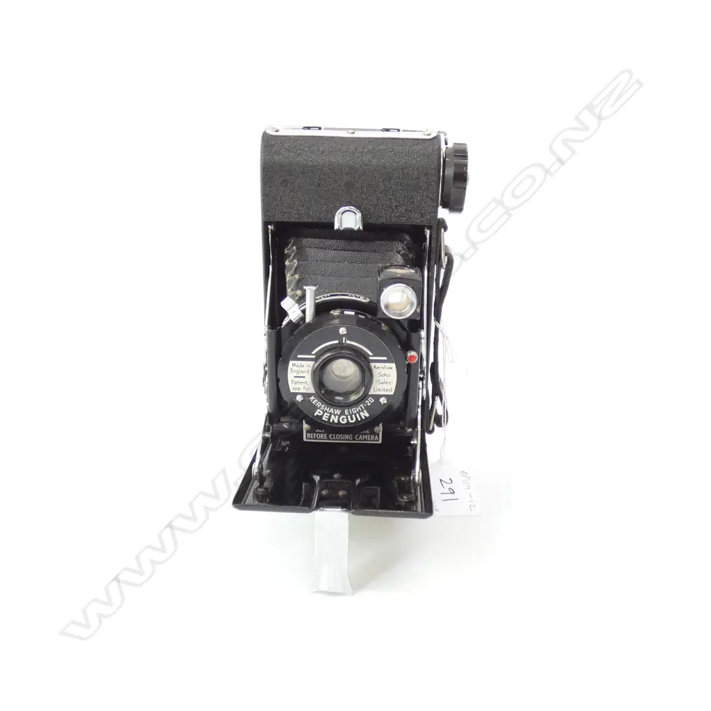 CASED FOLDING CAMERA Image 1++