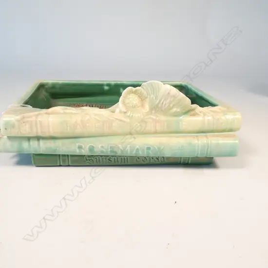 BESWICK IKEBANA BOWL IN THE FORM OF 3 GREEN BOOKS WITH FROG 170MM L