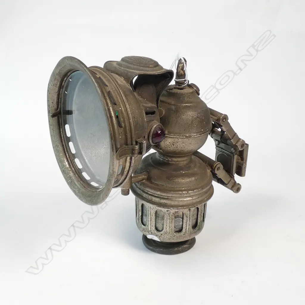 OLD LGE CARBIDE BICYCLE LAMP. 18239 Image 1++