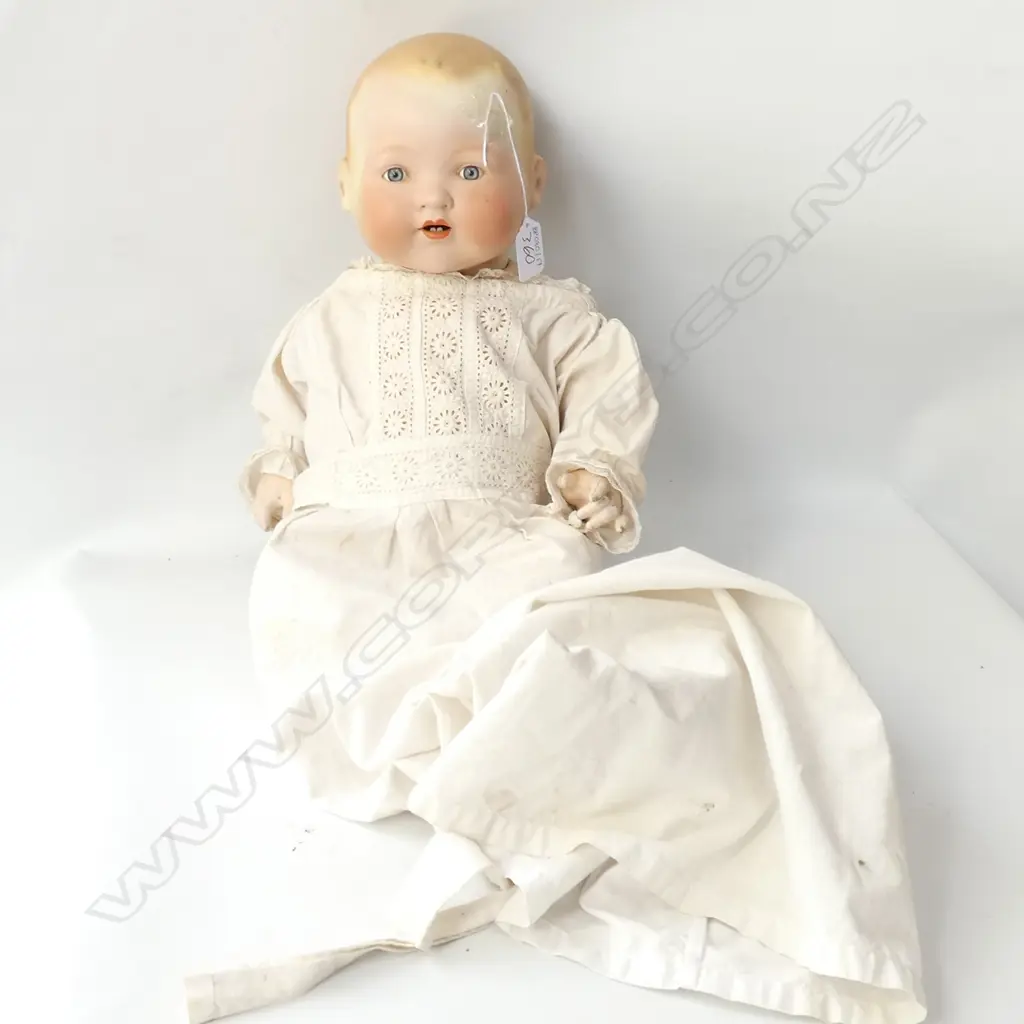 VINTAGE DOLL IN CHRISTENING GOWN Image 1++