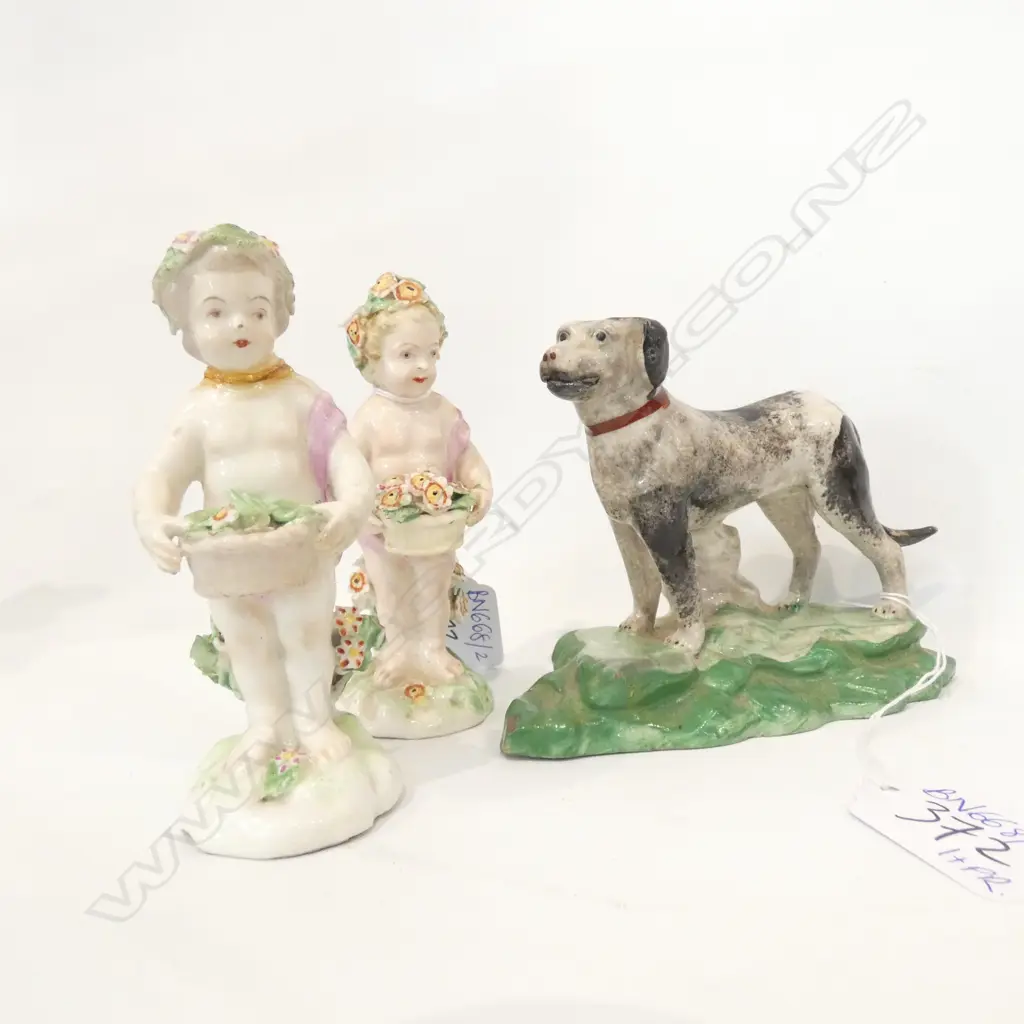 EARLY 19thC DERBY CHINA DOG + PR CHINA CUPIDS AF Image 1++