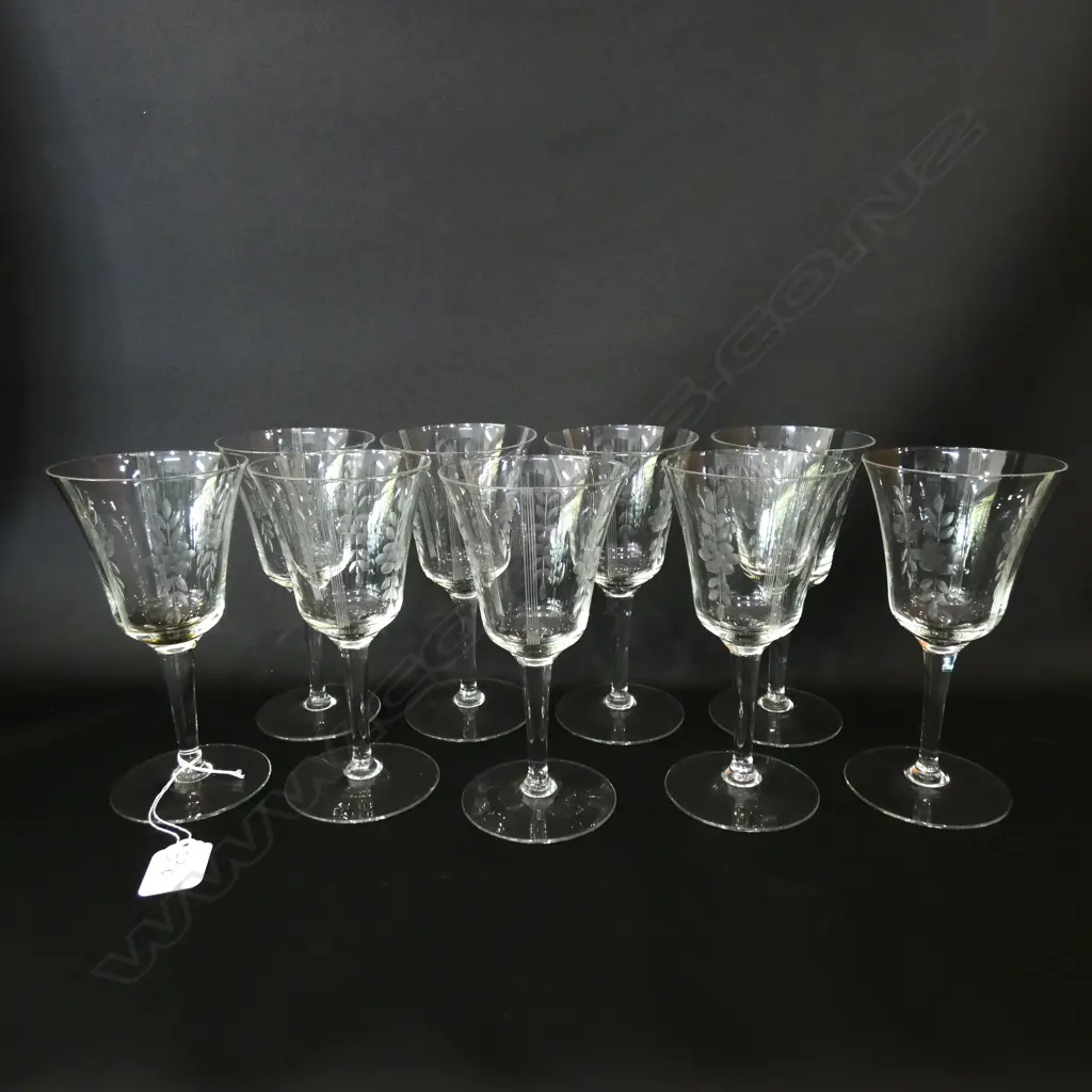 SET OF 9 ETCHED GLASSES  Image 1++