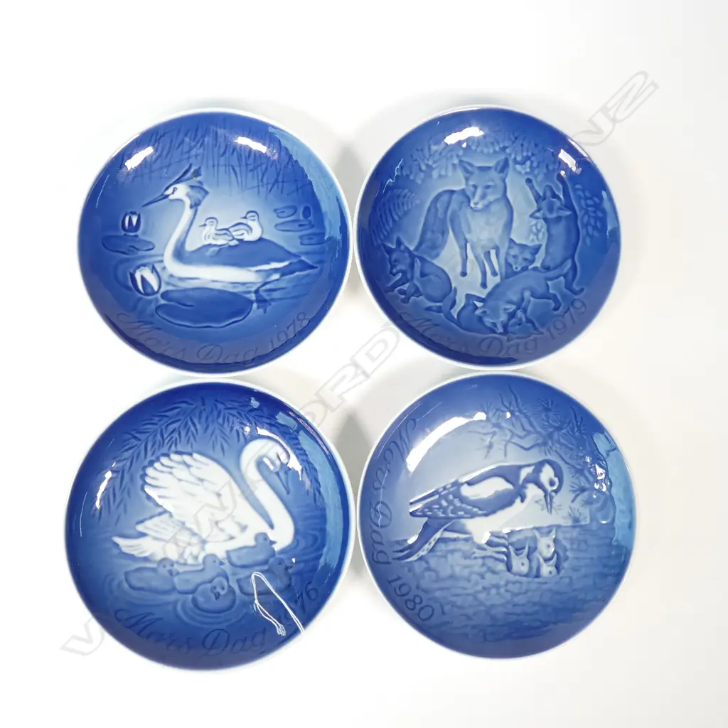4 COPENHAGEN PORCELAIN PLATES DIA. 150MM Image 1++