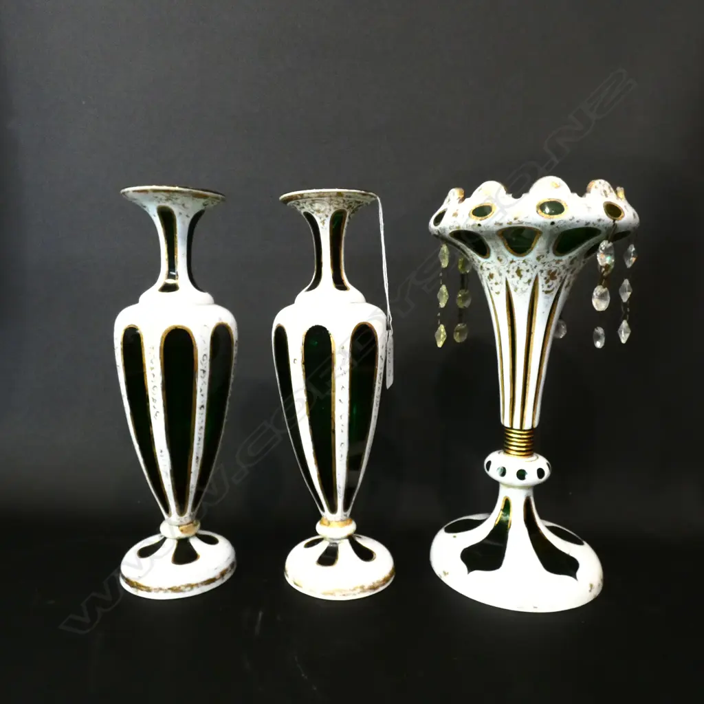 THREE VENETIAN PIECES, LUSTRE & TWO VASES, H.240MM, ALL AF  Image 1++