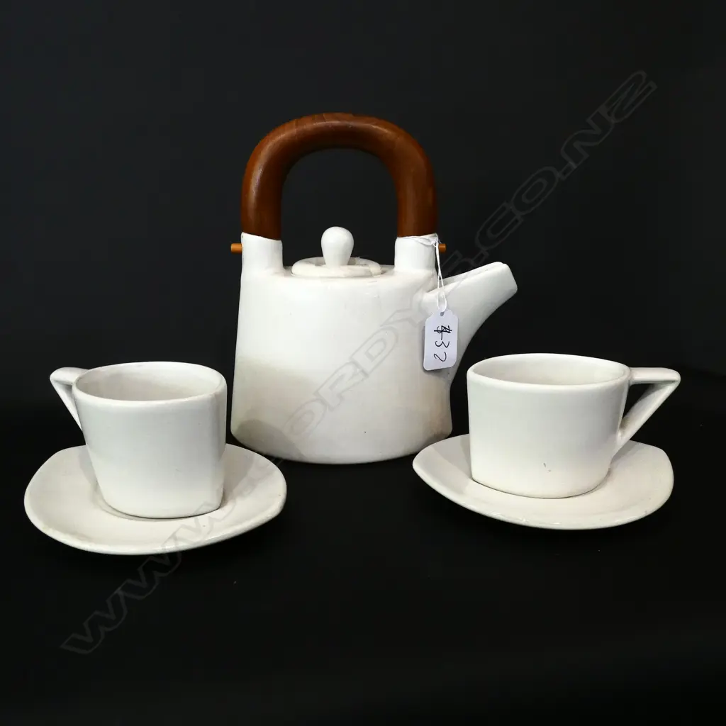 FIVE PIECE CHRIS WEAVER STYLE TEASET Image 1++