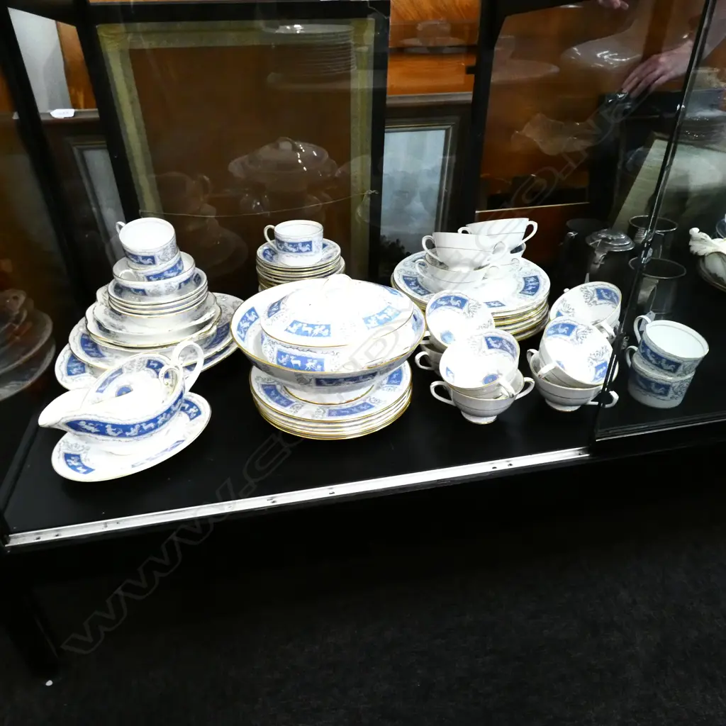 70 PCE COALPORT REVELRY BONE CHINA DINNER SET INCL. 10 DINNER PLATES, TUREEN AF Image 1++