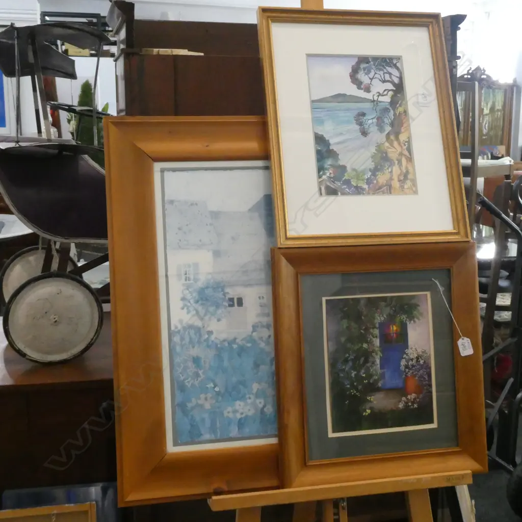 2 FRAMED PRINTS + RANGITOTO W/COLOUR H 720 MM Image 1++