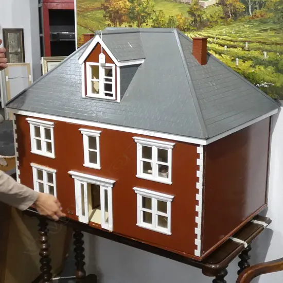 LARGE DOLLHOUSE 970MM W