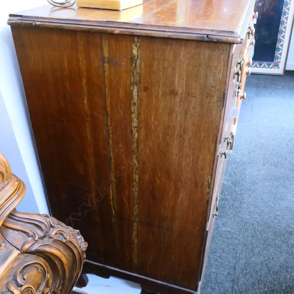 GEORGE III OAK CHEST OF DRAWERS (ONE LEG AF) 1075MM W Image 1++
