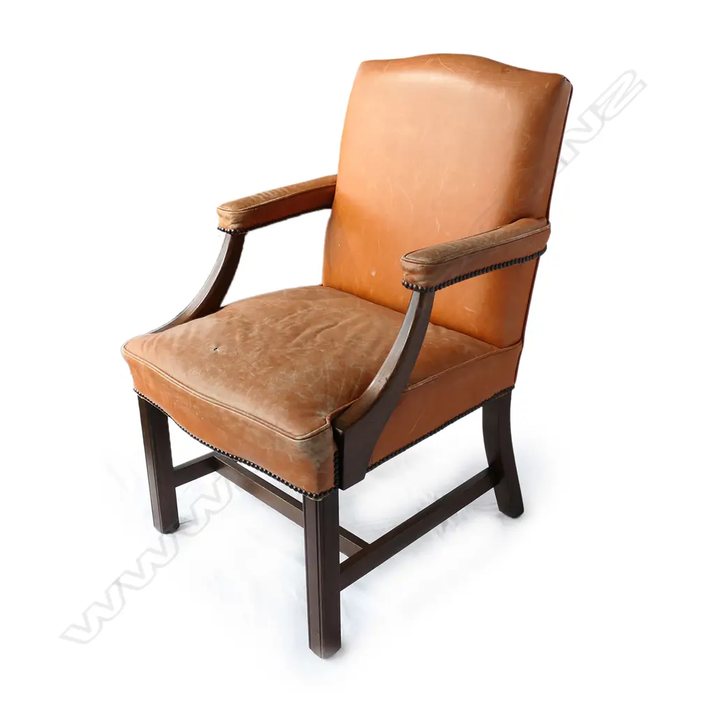 VINTAGE MAHOGANY & LEATHER GENT'S ARMCHAIR AF SMALL HOLE IN SEAT Image 1++