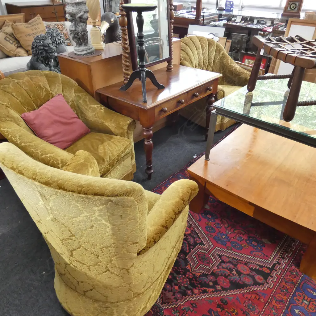 BUTTON BACK VELVET FRINGED COUCH + 3 CHAIRS Image 1++