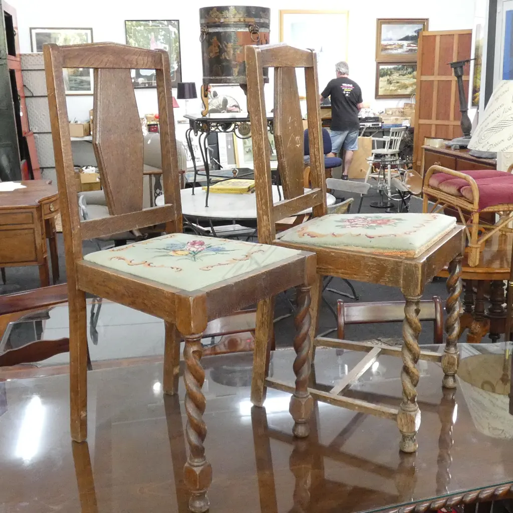 BARLEY TWIST CHAIRS  Image 1++