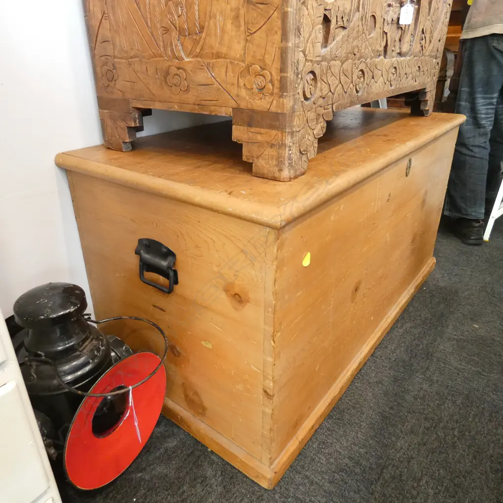 WOODEN CHEST 1120 X 550 X 570MM Image 1++