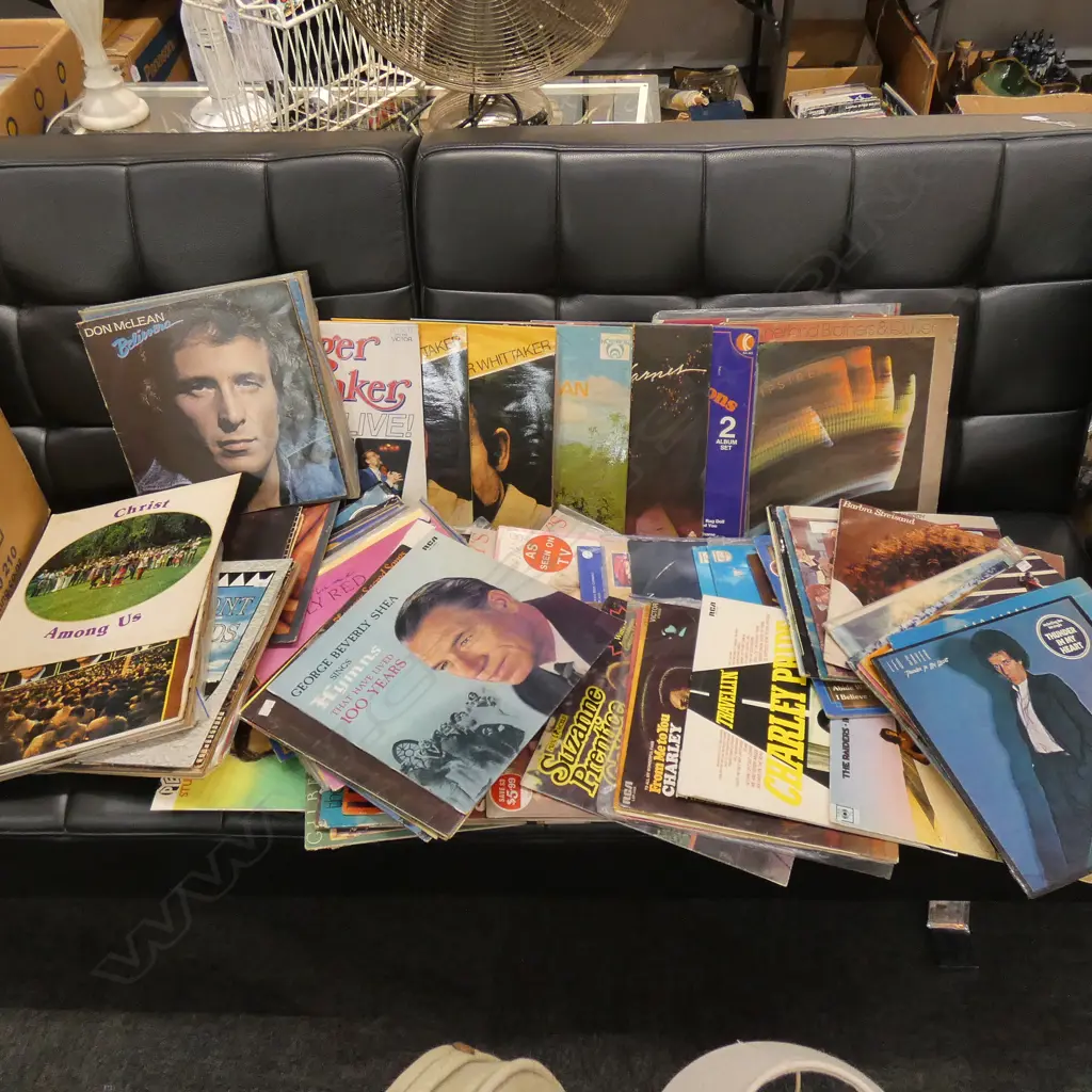 BOX OF RECORDS INCL. ABBA, BLONDIE, BEE GEES ETC  Image 1++