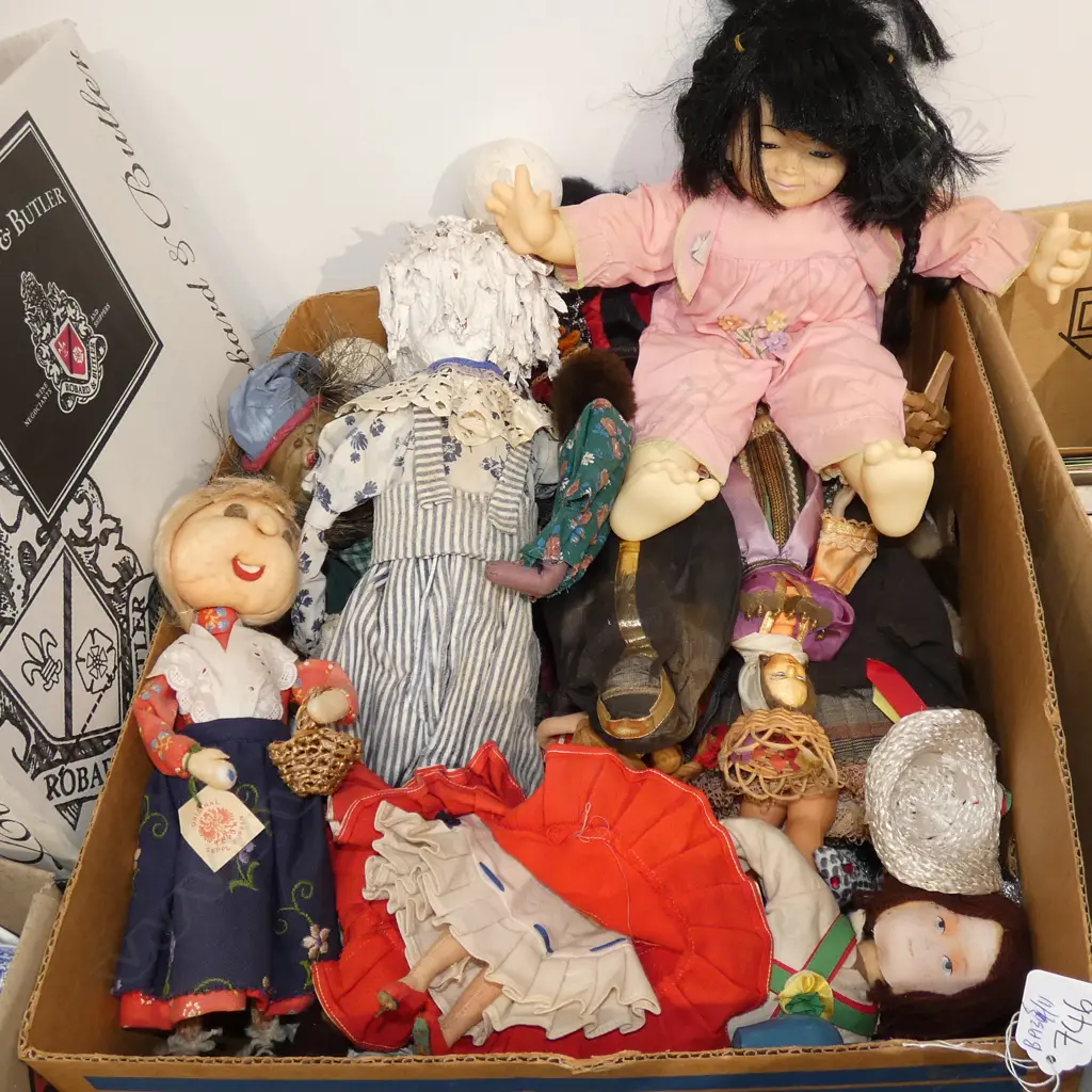 LOT ASST COSTUME DOLLS Image 1++