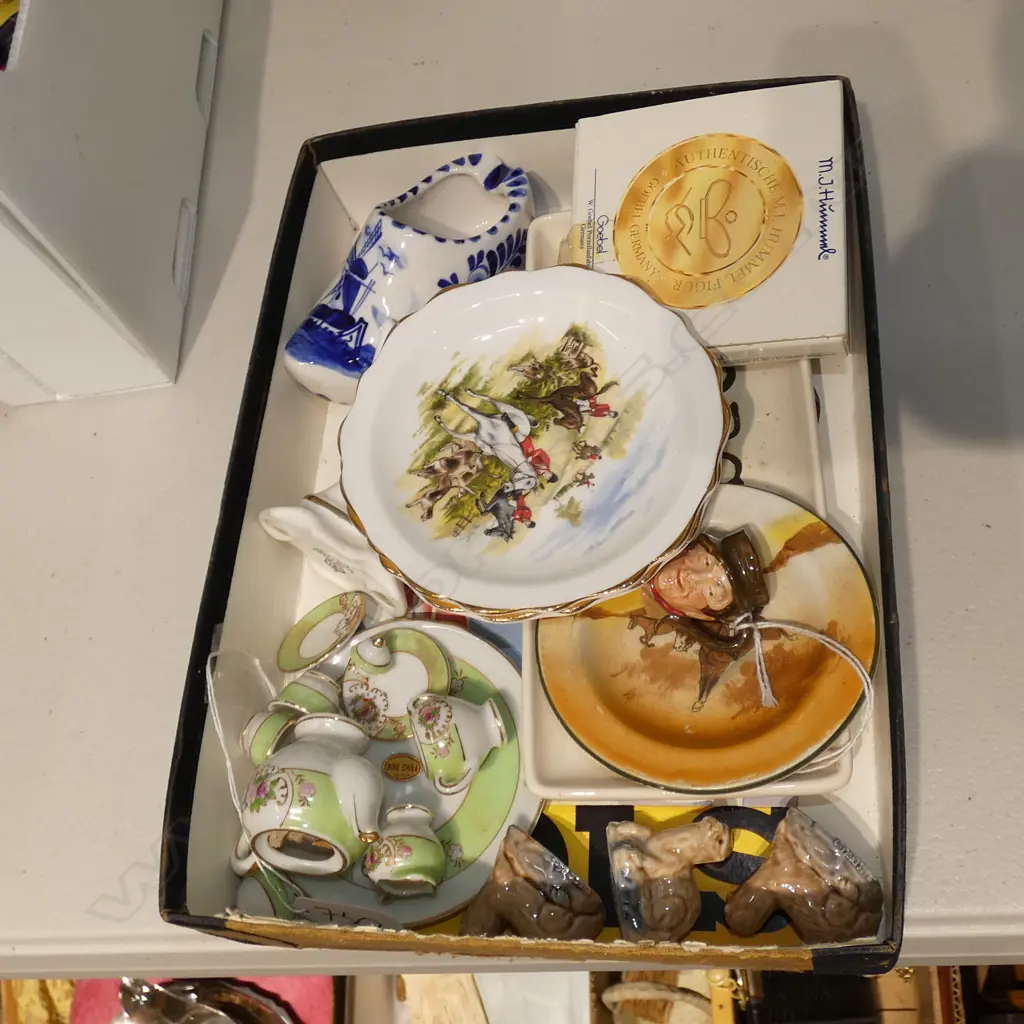 LOT SMALL CHINA PIECES INCL DOULTON & WADE Image 1++