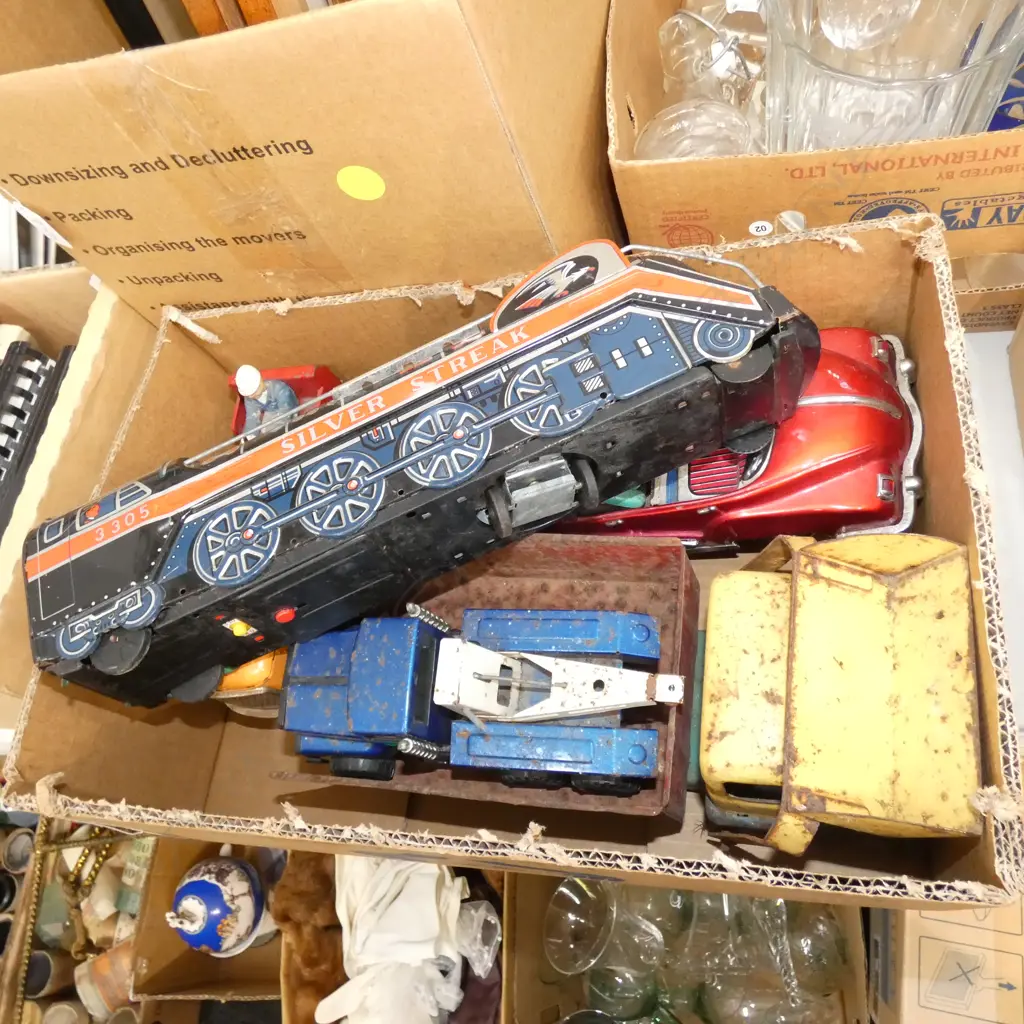 BOX LOT VINTAGE TIN TOYS Image 1++