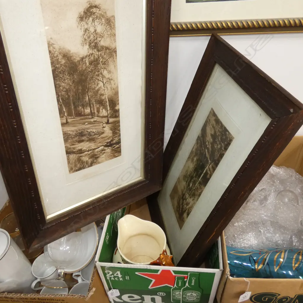 BOX LOT TOBY JUG, 2 PRINTS  Image 1++