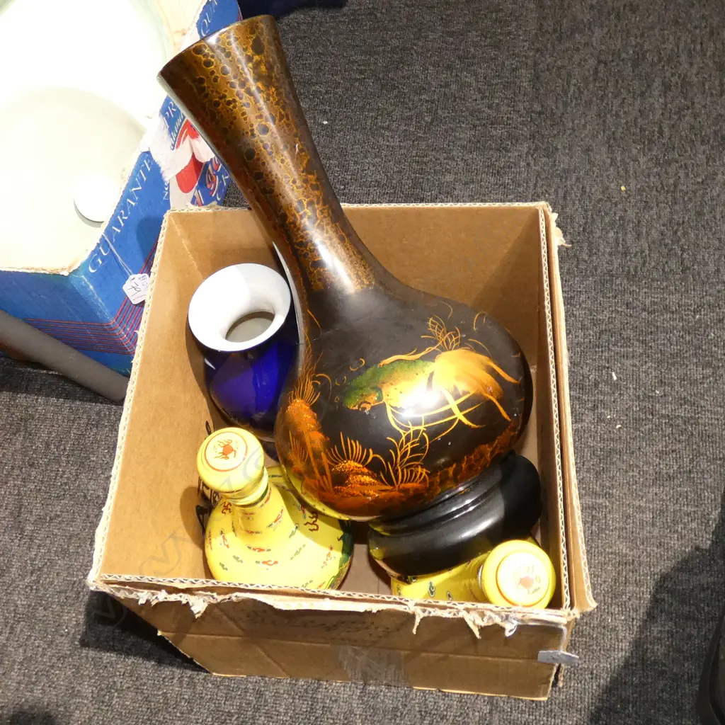 BOX LOT ORIENTAL LACQUER VASE, PR YELLOW DECANTERS ETC Image 1++