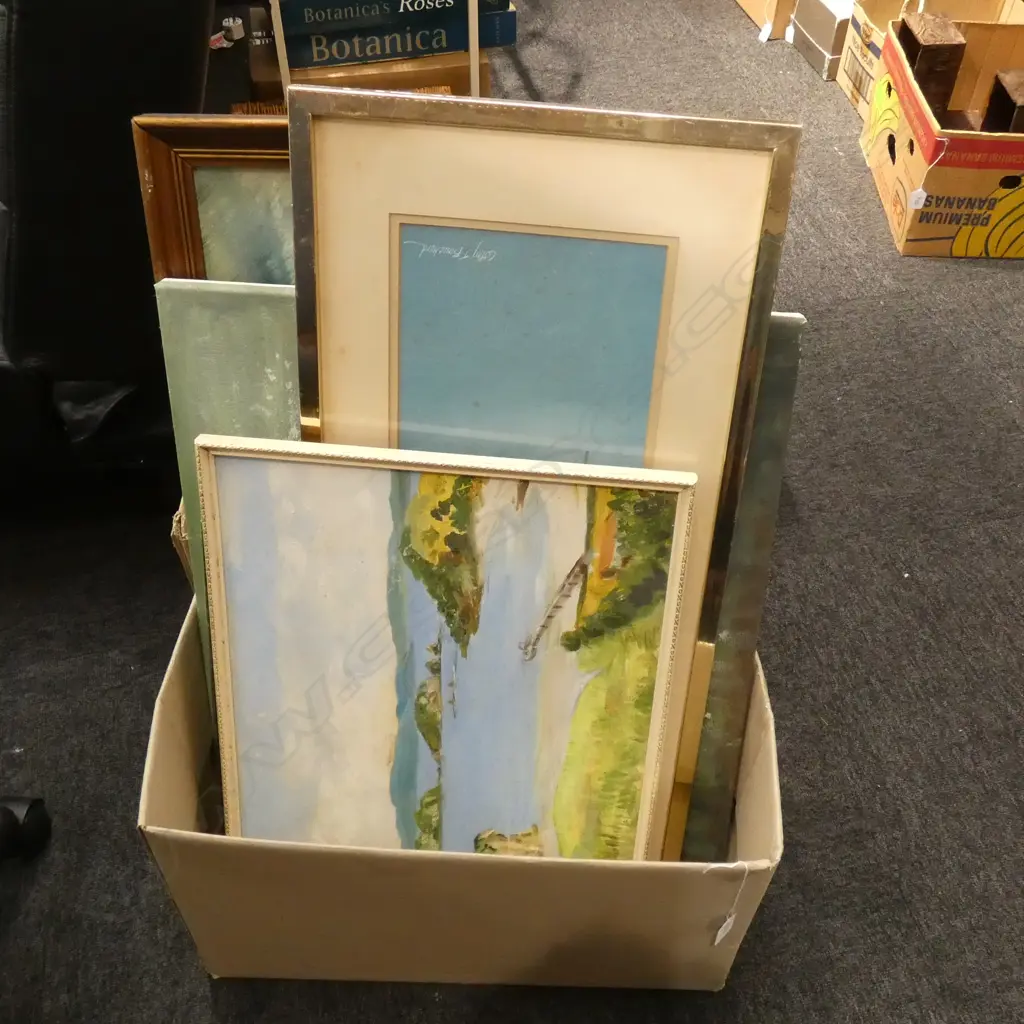 ASST PAINTINGS AND PRINTS  Image 1++
