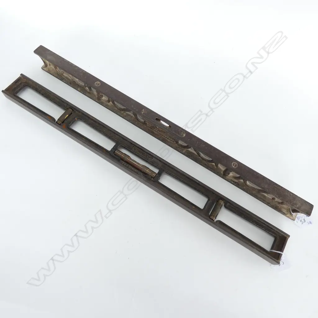 2 CAST IRON BUBBLE LEVELS ONE STANLEY . 610MM Image 1++