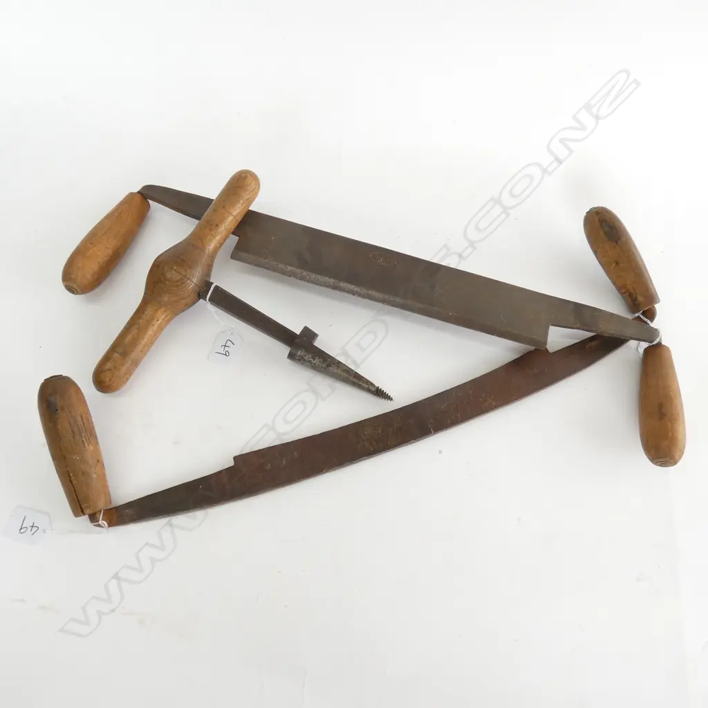 3 COOPERING TOOLS; 2 DRAW KNIVES + TAP BORER BUNG Image 1++