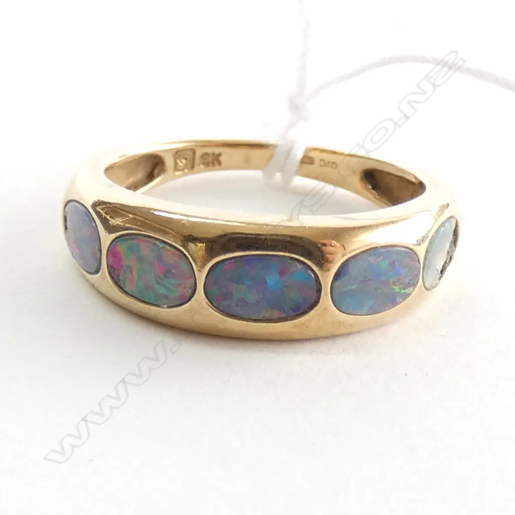 9CT & 5 OPAL RING A.F. 2 DOUBLETS FAULTED 2.13GM Image 1++
