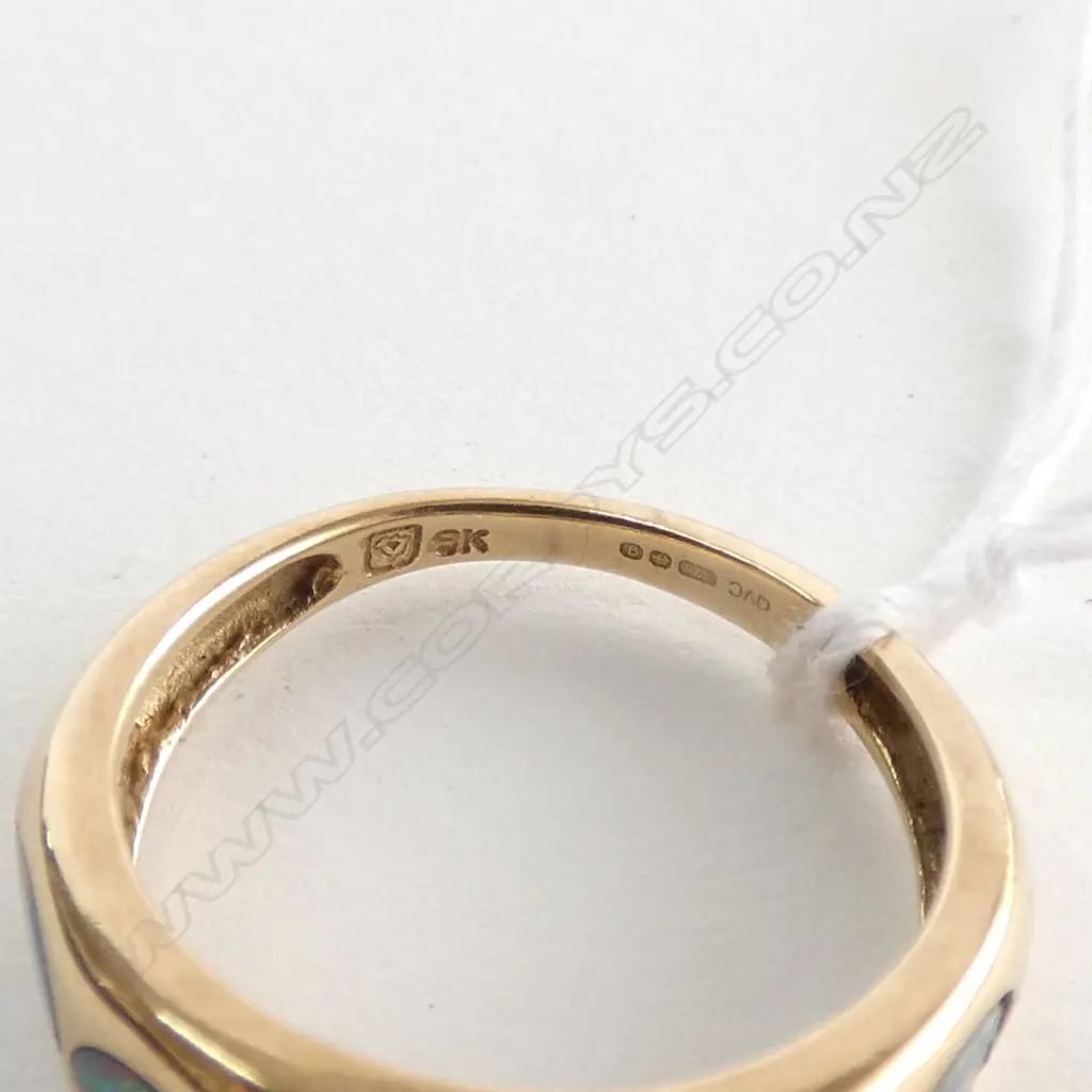 9CT & 5 OPAL RING A.F. 2 DOUBLETS FAULTED 2.13GM Image 1++